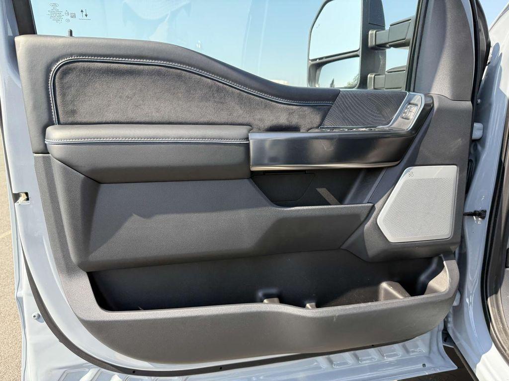 new 2025 Ford F-250 car, priced at $101,625