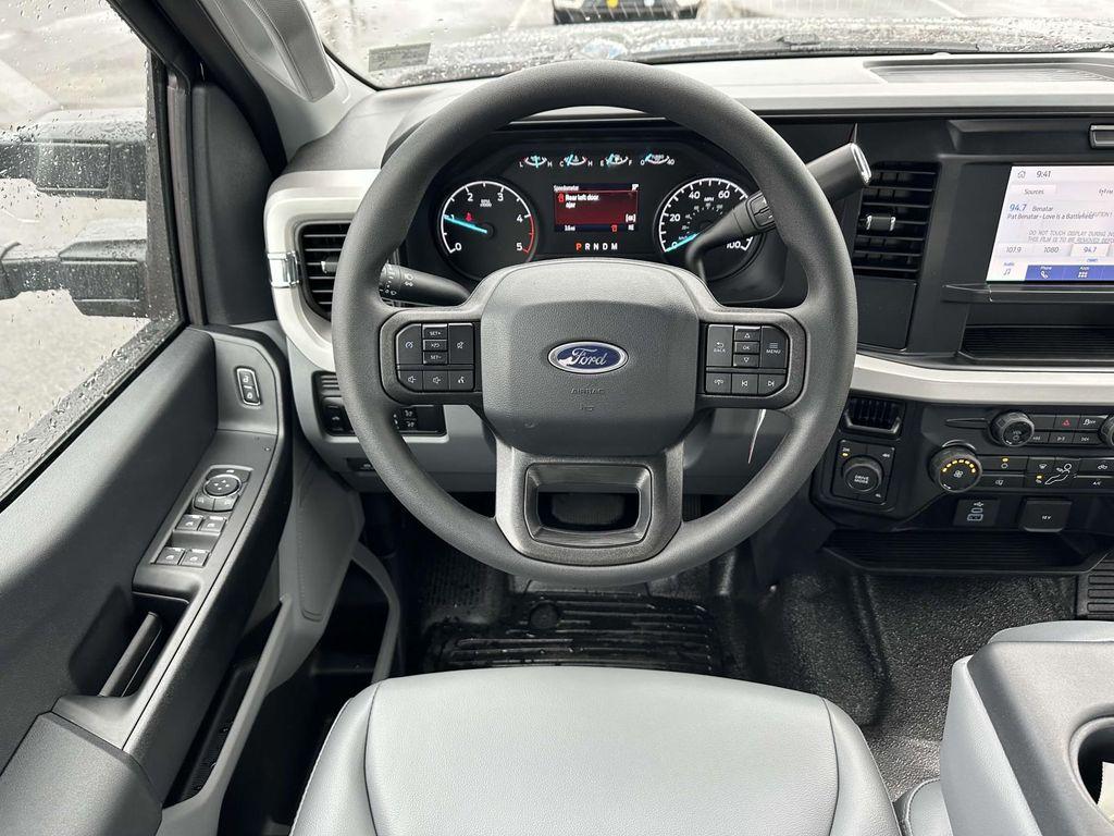 new 2025 Ford F-250 car, priced at $60,090