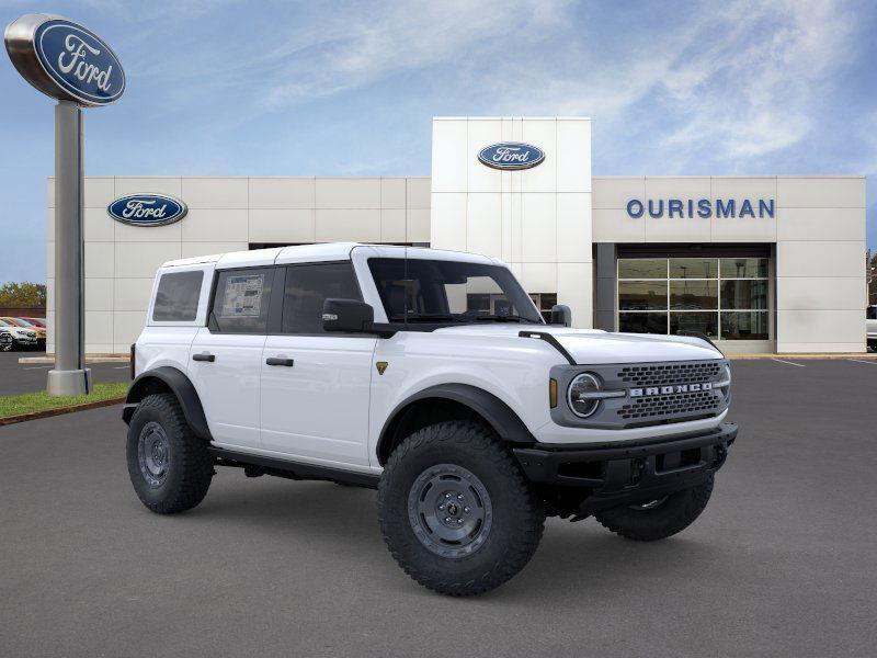 new 2025 Ford Bronco car, priced at $58,070