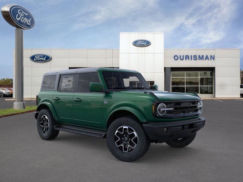 new 2025 Ford Bronco car, priced at $45,620