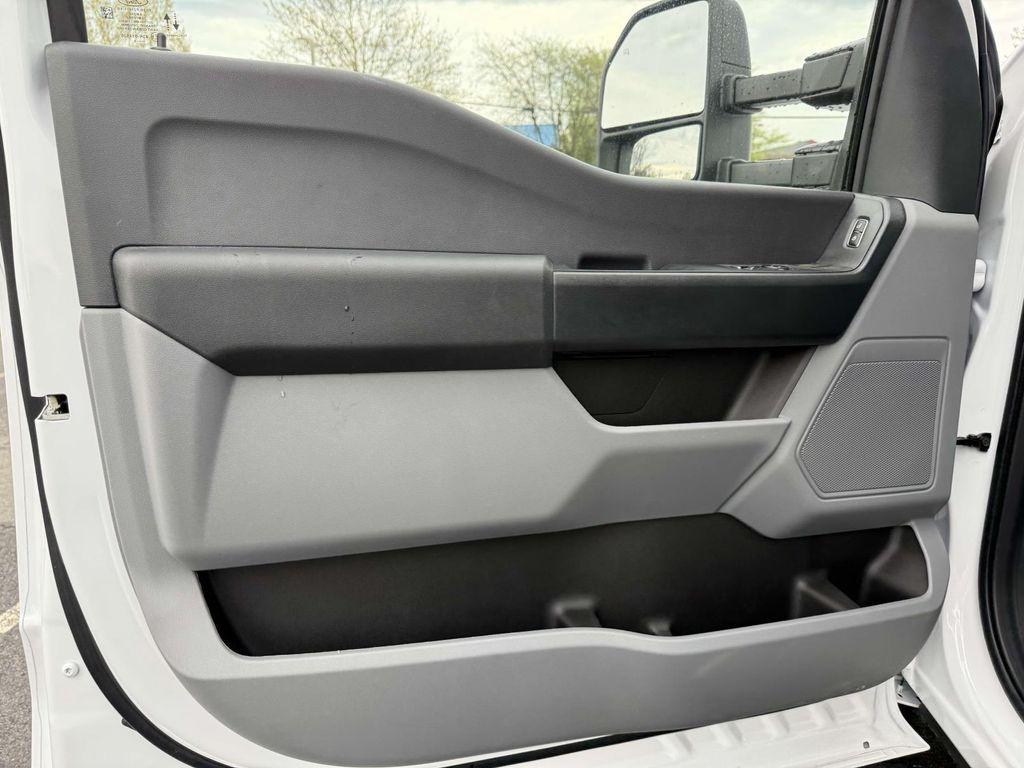 new 2025 Ford F-450 car, priced at $89,728