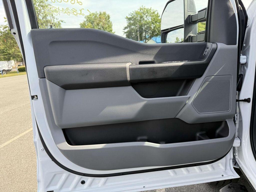 new 2026 Ford F-350 car, priced at $61,665