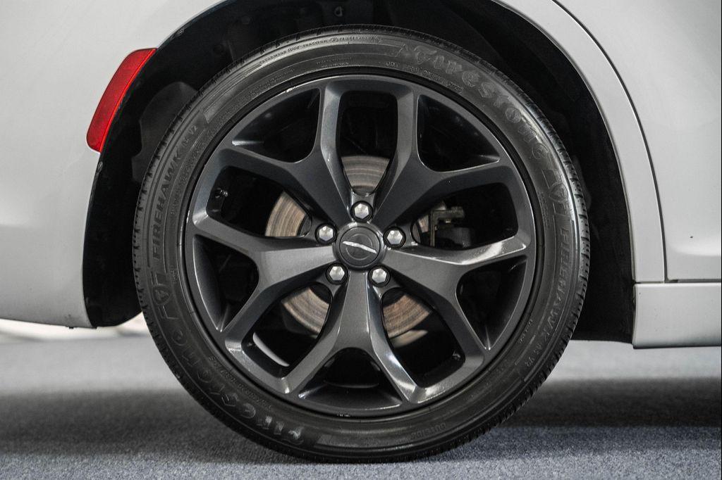 used 2021 Chrysler 300 car, priced at $18,000