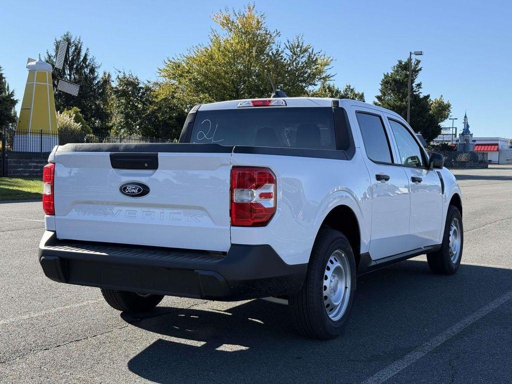 new 2025 Ford Maverick car, priced at $32,060