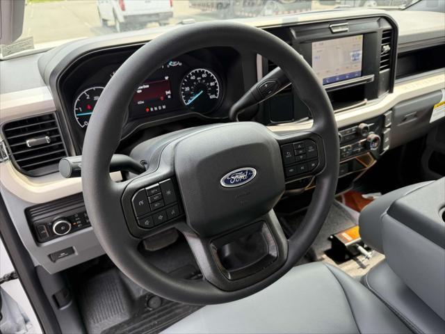 new 2025 Ford F-450 car, priced at $98,154