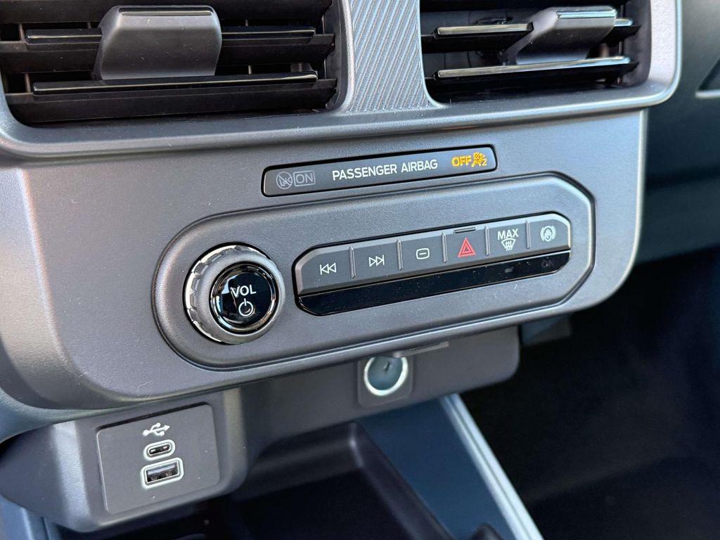 new 2025 Ford Maverick car, priced at $32,060