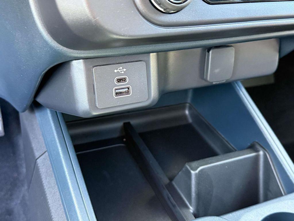 new 2025 Ford Maverick car, priced at $32,060