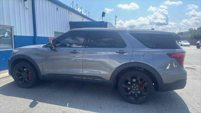 used 2022 Ford Explorer car, priced at $40,000