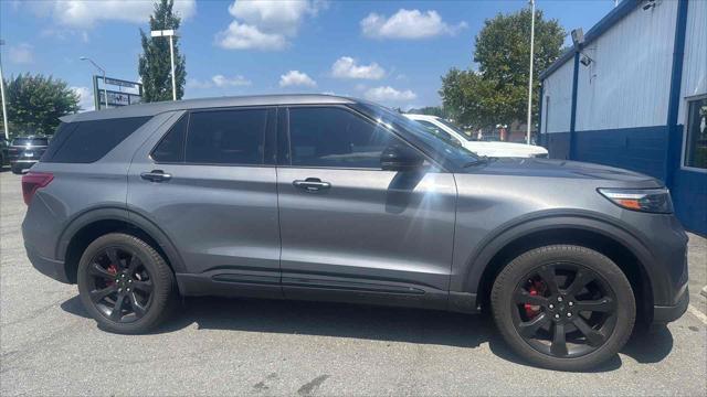 used 2022 Ford Explorer car, priced at $40,000
