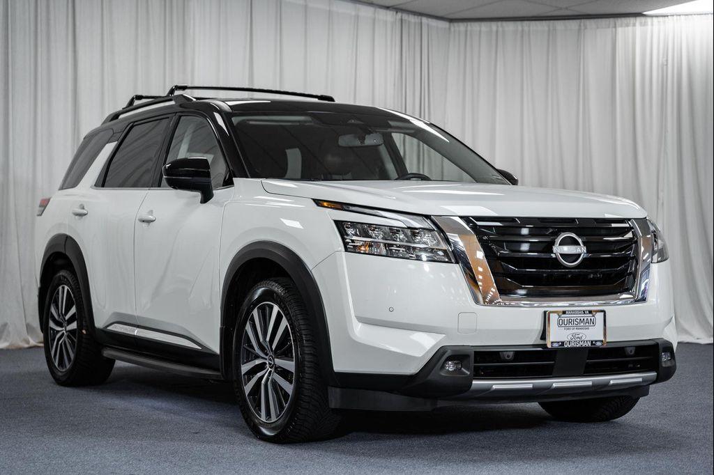 used 2022 Nissan Pathfinder car, priced at $32,000