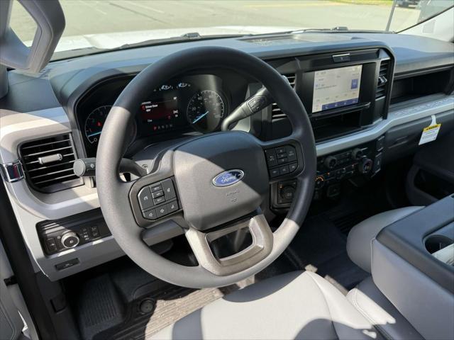 new 2025 Ford F-250 car, priced at $53,726