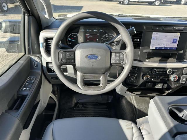 new 2024 Ford F-350 car, priced at $65,415