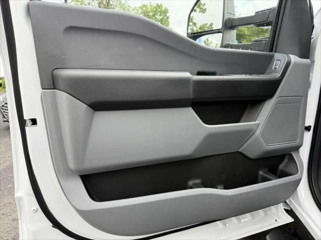new 2025 Ford F-450 car, priced at $81,981