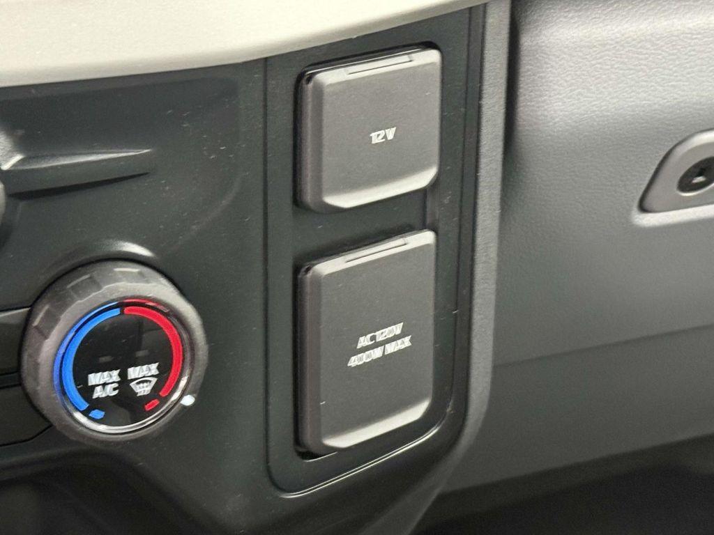 new 2025 Ford F-450 car, priced at $93,034
