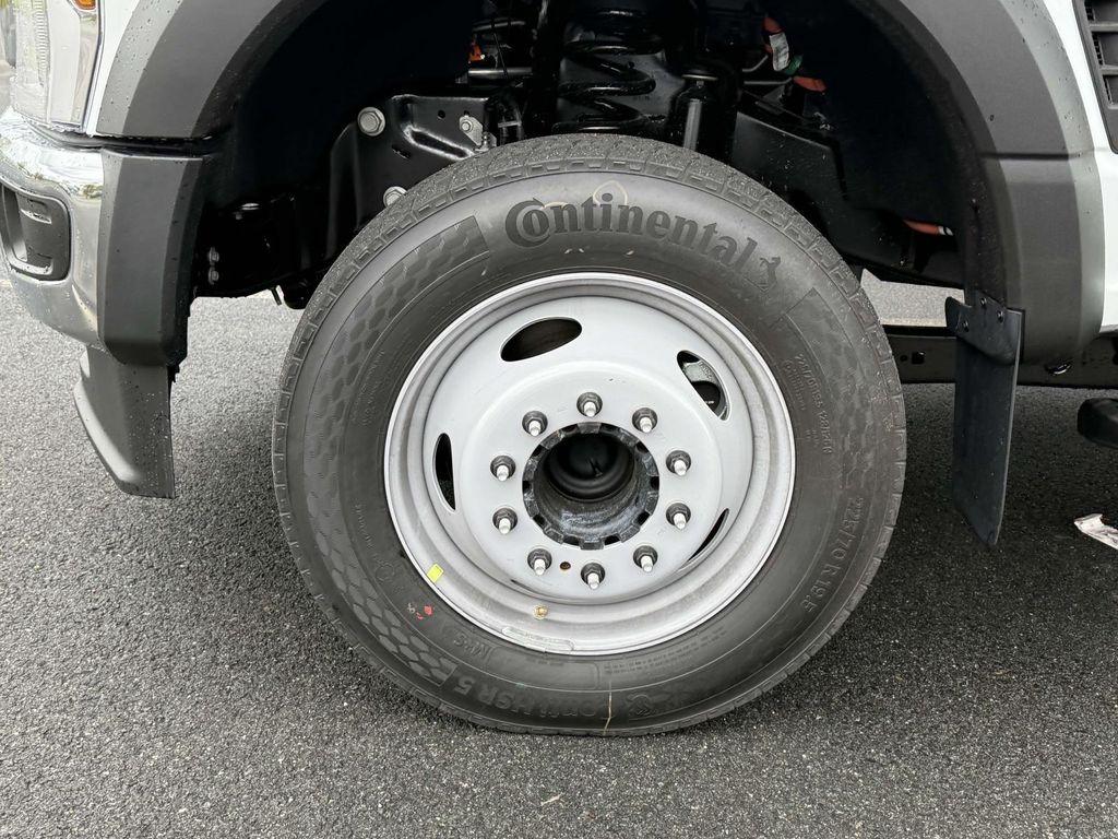 new 2025 Ford F-450 car, priced at $93,034