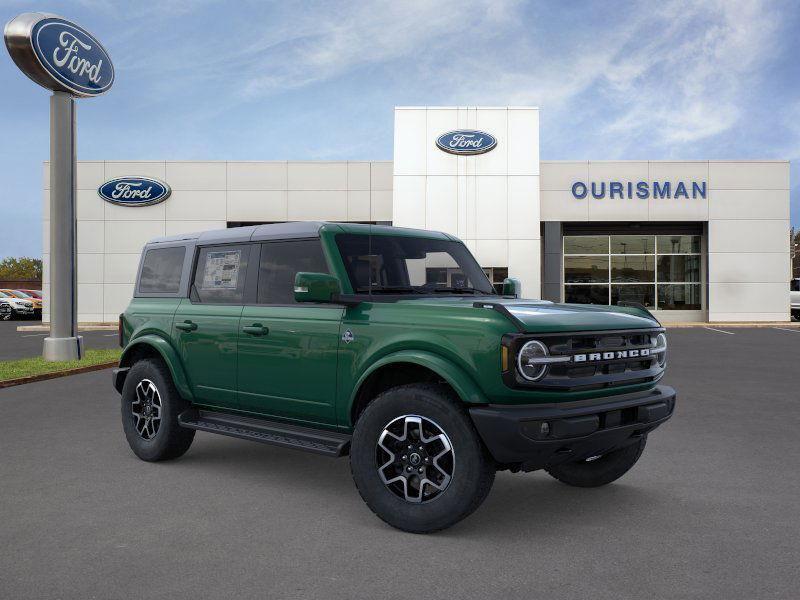 new 2025 Ford Bronco car, priced at $49,590