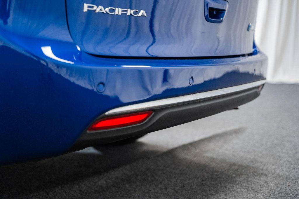 used 2020 Chrysler Pacifica Hybrid car, priced at $23,000