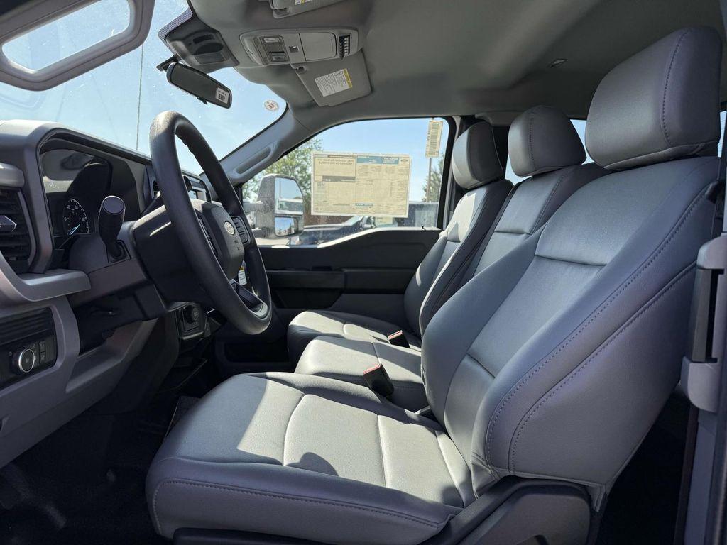 new 2025 Ford F-450 car, priced at $82,377