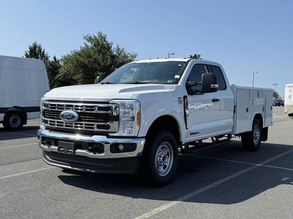 new 2025 Ford F-350 car, priced at $85,997