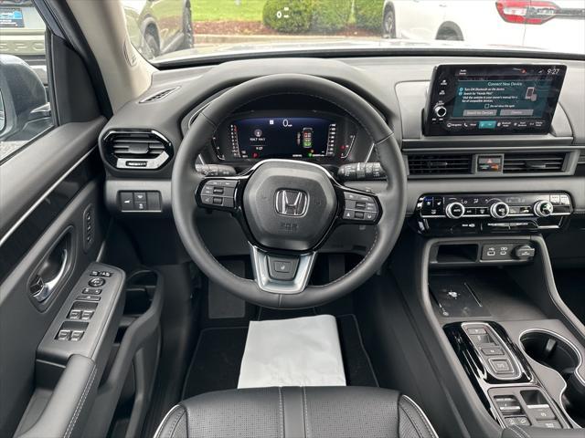 new 2025 Honda Pilot car, priced at $50,720