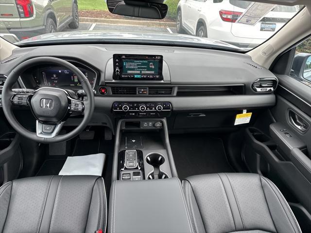 new 2025 Honda Pilot car, priced at $50,720