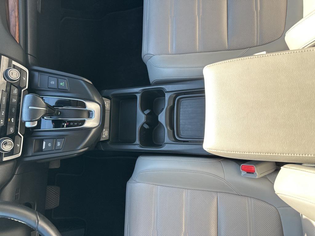 used 2020 Honda CR-V car, priced at $25,000