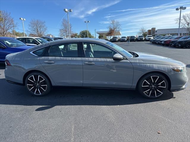 new 2025 Honda Accord Hybrid car, priced at $38,113