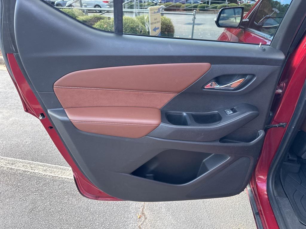 used 2018 Chevrolet Traverse car, priced at $20,389