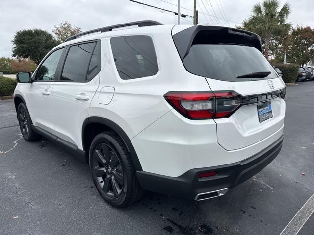 new 2025 Honda Pilot car, priced at $40,347