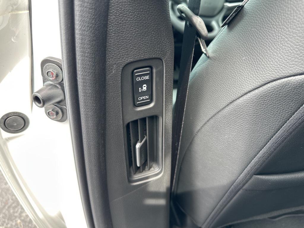 new 2026 Honda Odyssey car, priced at $43,211