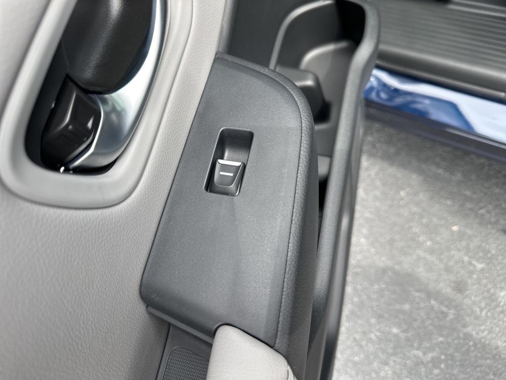 new 2025 Honda Pilot car, priced at $50,338