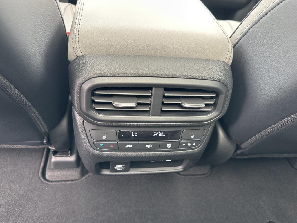 new 2025 Honda Pilot car, priced at $50,338