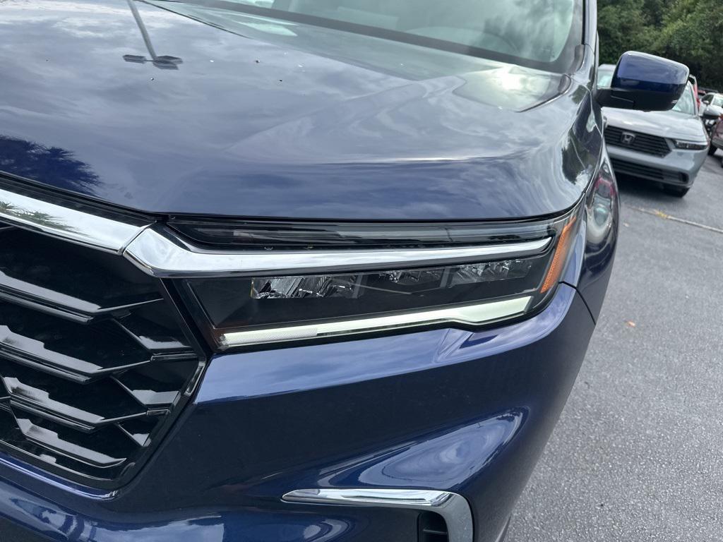 new 2025 Honda Pilot car, priced at $50,338