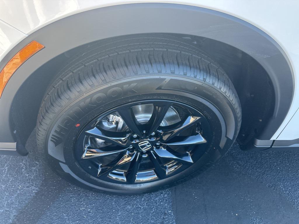 new 2026 Honda CR-V Hybrid car, priced at $40,330