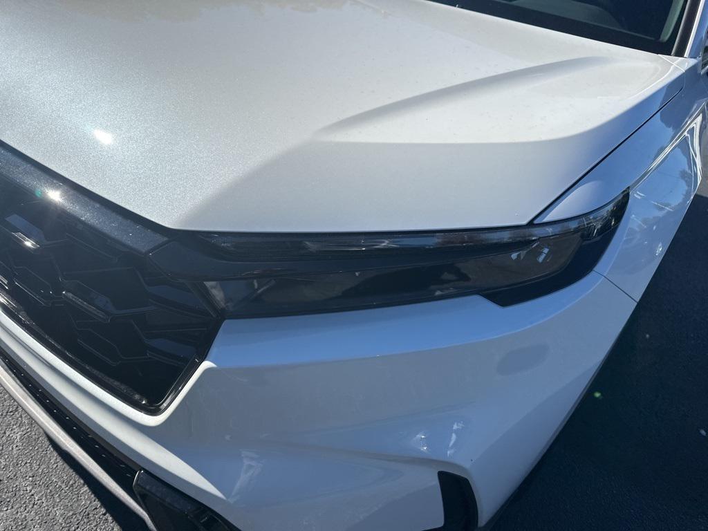 new 2026 Honda CR-V Hybrid car, priced at $40,330