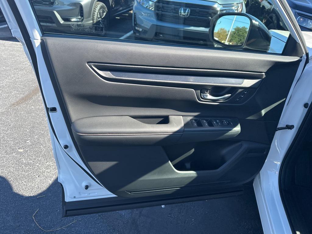 new 2026 Honda CR-V Hybrid car, priced at $40,330