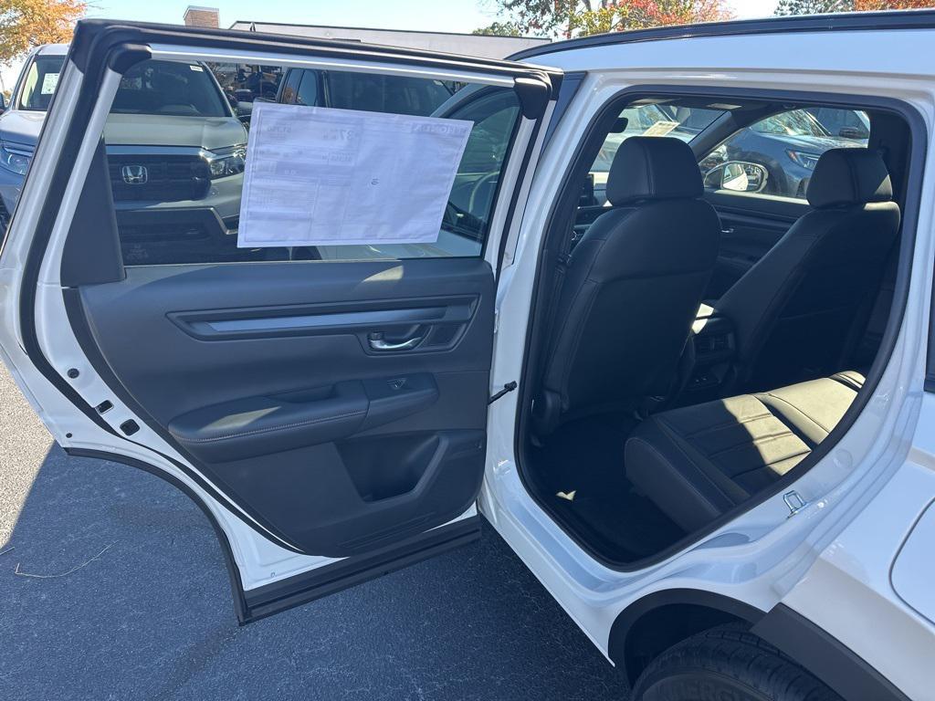 new 2026 Honda CR-V Hybrid car, priced at $40,330