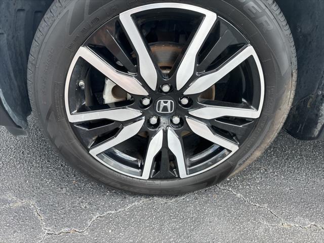 used 2022 Honda Pilot car, priced at $30,000