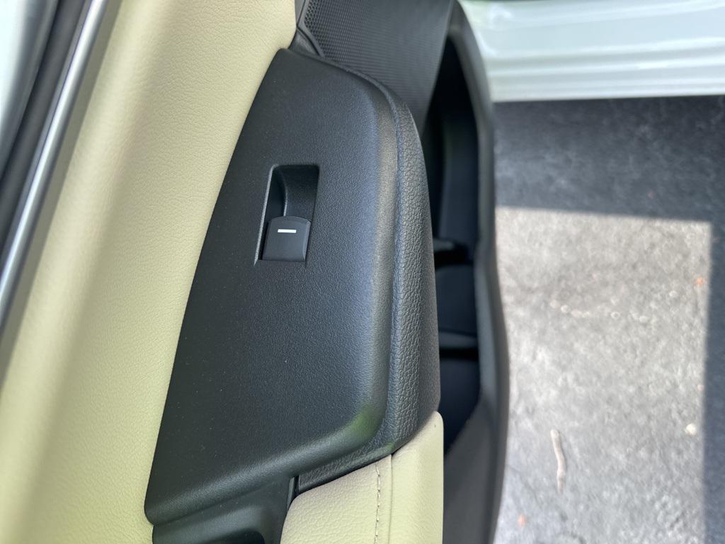used 2022 Honda CR-V Hybrid car, priced at $33,000