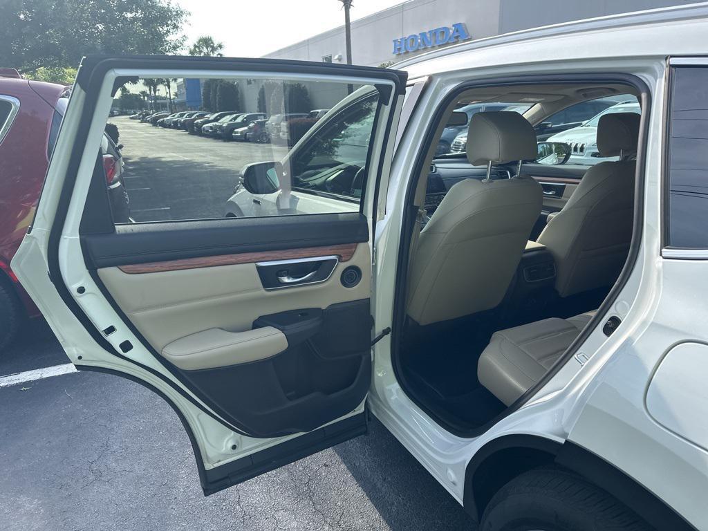 used 2022 Honda CR-V Hybrid car, priced at $33,000