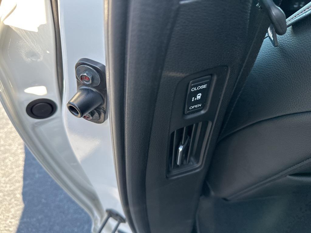 new 2025 Honda Odyssey car, priced at $43,173