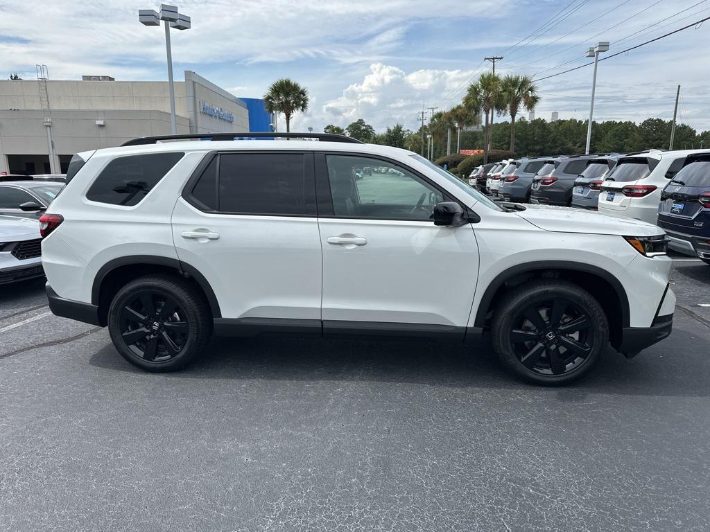 new 2025 Honda Pilot car, priced at $52,142