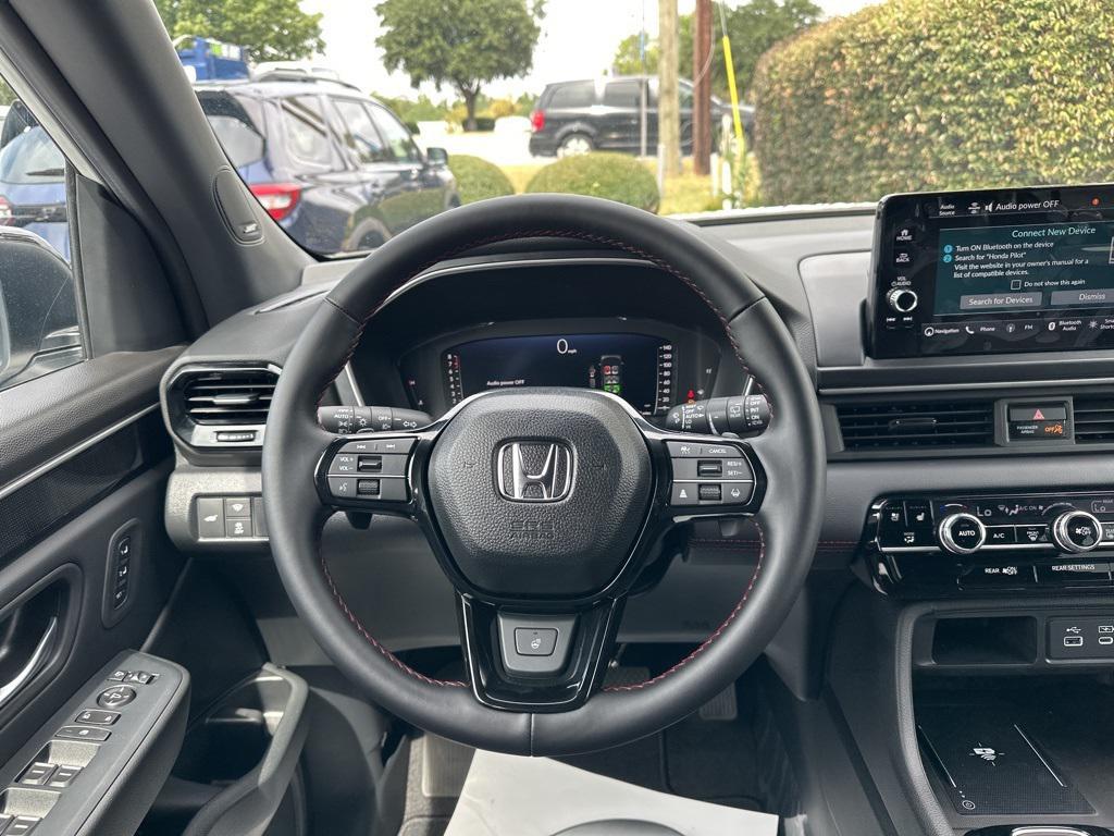 new 2025 Honda Pilot car, priced at $52,142