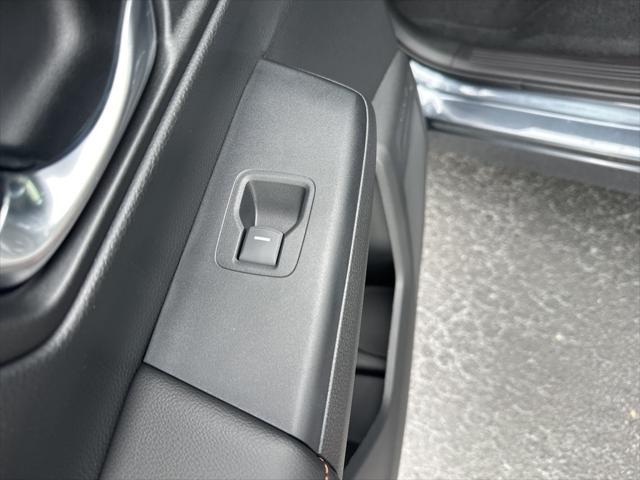 new 2025 Honda CR-V Hybrid car, priced at $38,202