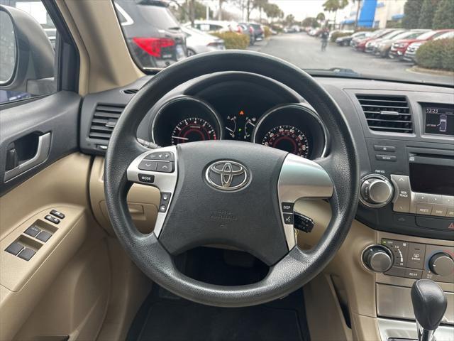 used 2012 Toyota Highlander car, priced at $12,589