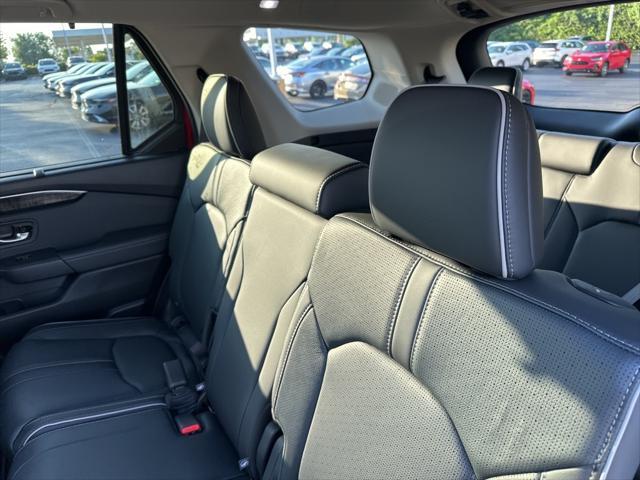 new 2025 Honda Pilot car, priced at $53,485