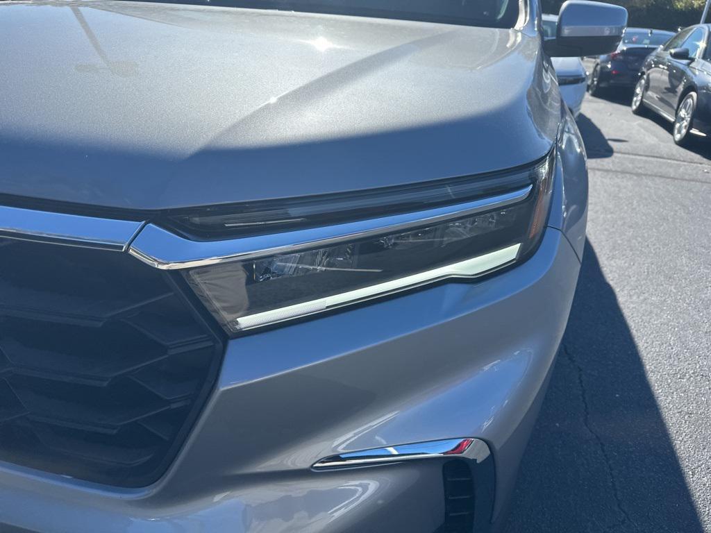 new 2025 Honda Pilot car, priced at $44,931