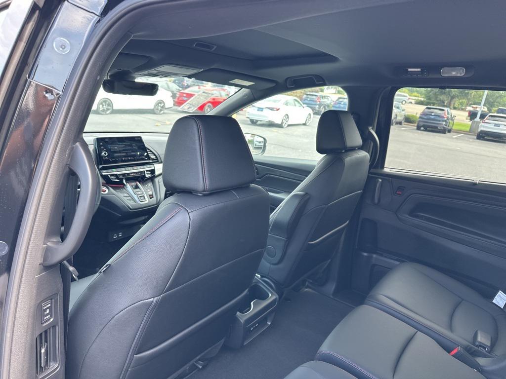 new 2025 Honda Odyssey car, priced at $42,247