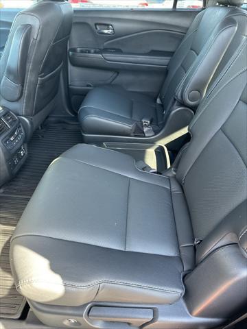 used 2022 Honda Pilot car, priced at $32,000