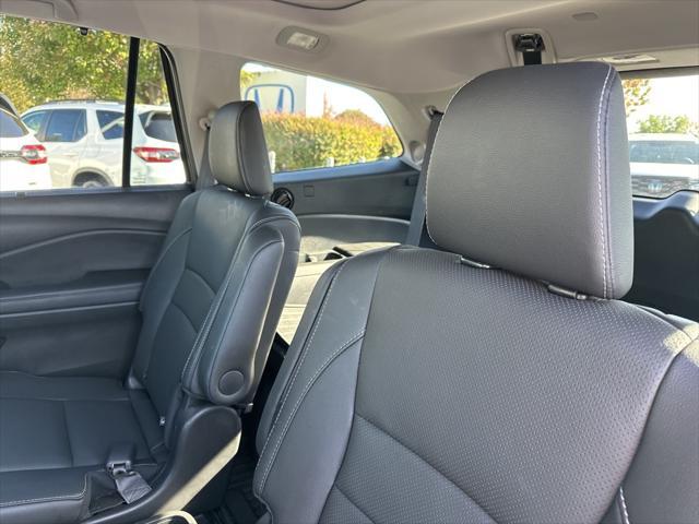 used 2022 Honda Pilot car, priced at $32,000